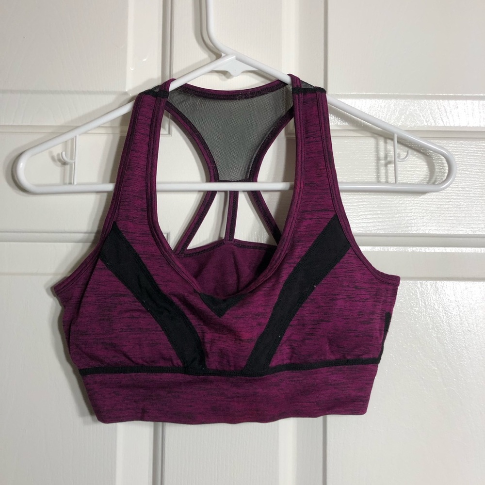 Woman’s workout sports bra size small